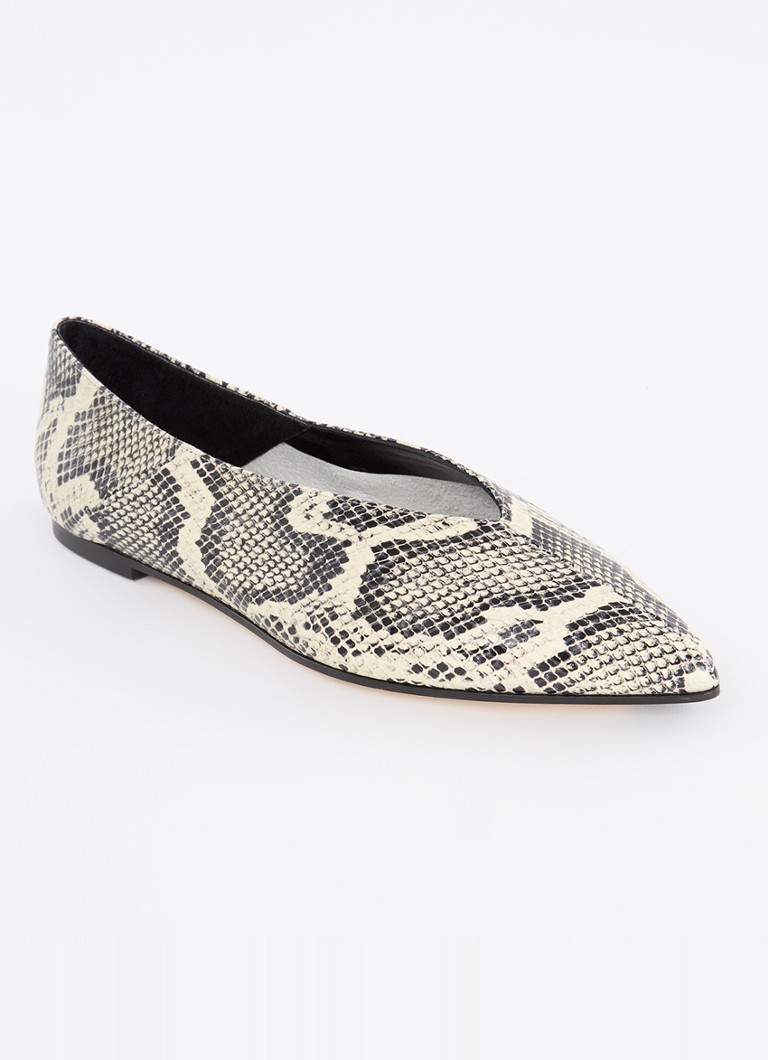Aeyde - Moa ballerina van geitenleer met slangenprint - Gebroken wit