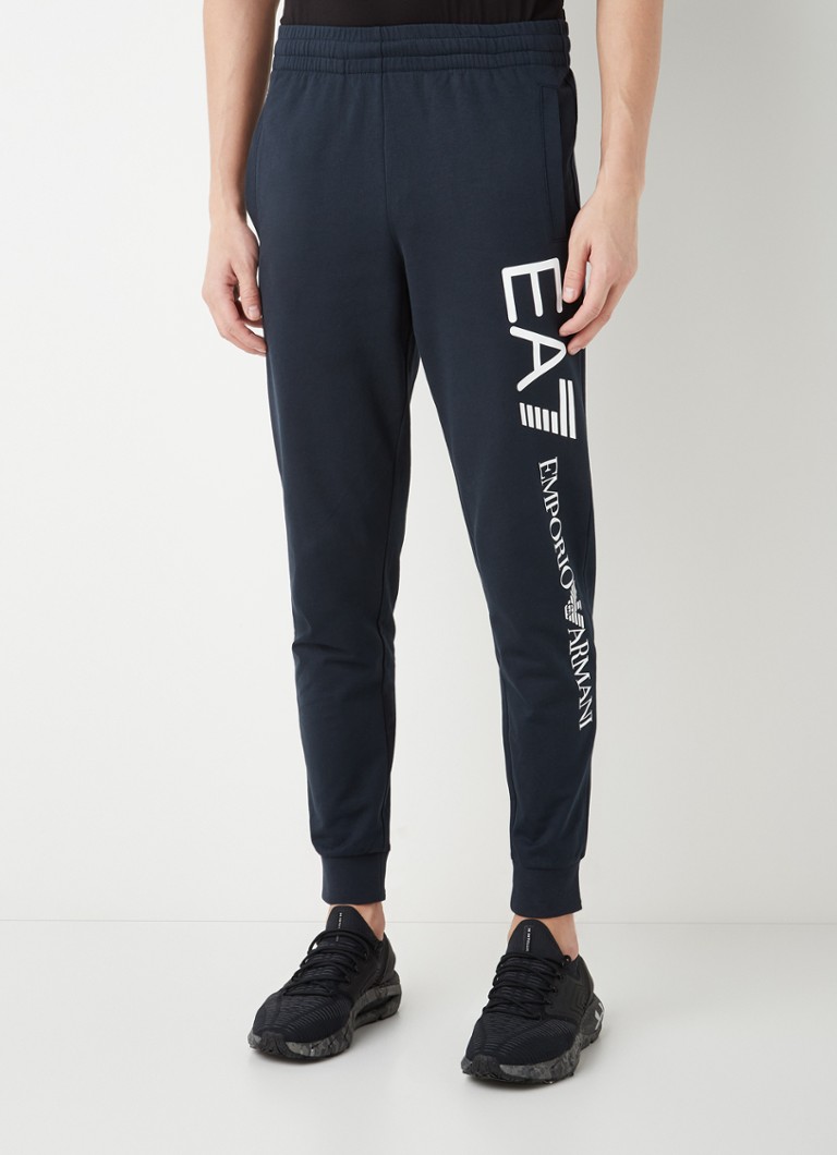 Armani - Tapered fit joggingbroek met steekzakken en logoprint - Donkerblauw