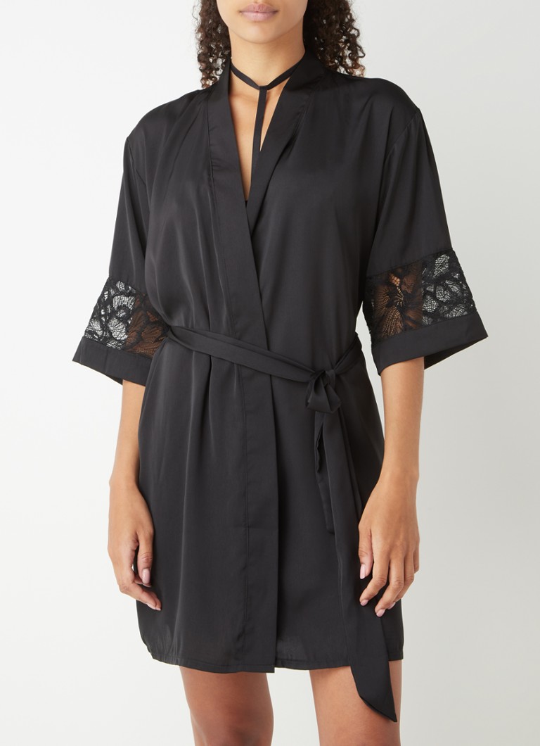 Bluebella - Celia kimono van satijn met kant - Zwart