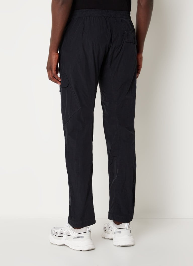 Pardon Normaal gesproken Overvloedig C.P. Company Metropolis tapered fit joggingbroek met steekzakken • Zwart • deBijenkorf.be Pardon Normaal gesproken Overvloedig C.P. Company Metropolis tapered fit joggingbroek met steekzakken • Zwart • deBijenkorf.be