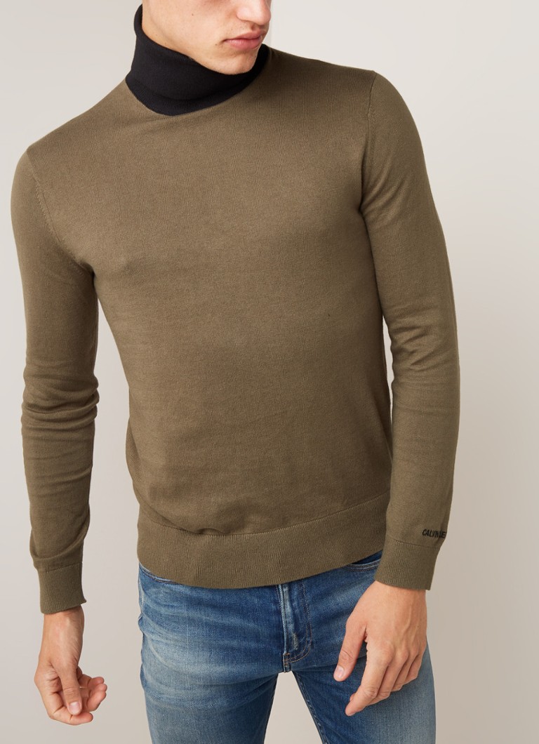 Calvin Klein - Europe fijngebreide coltrui met contrastcol - Legergroen