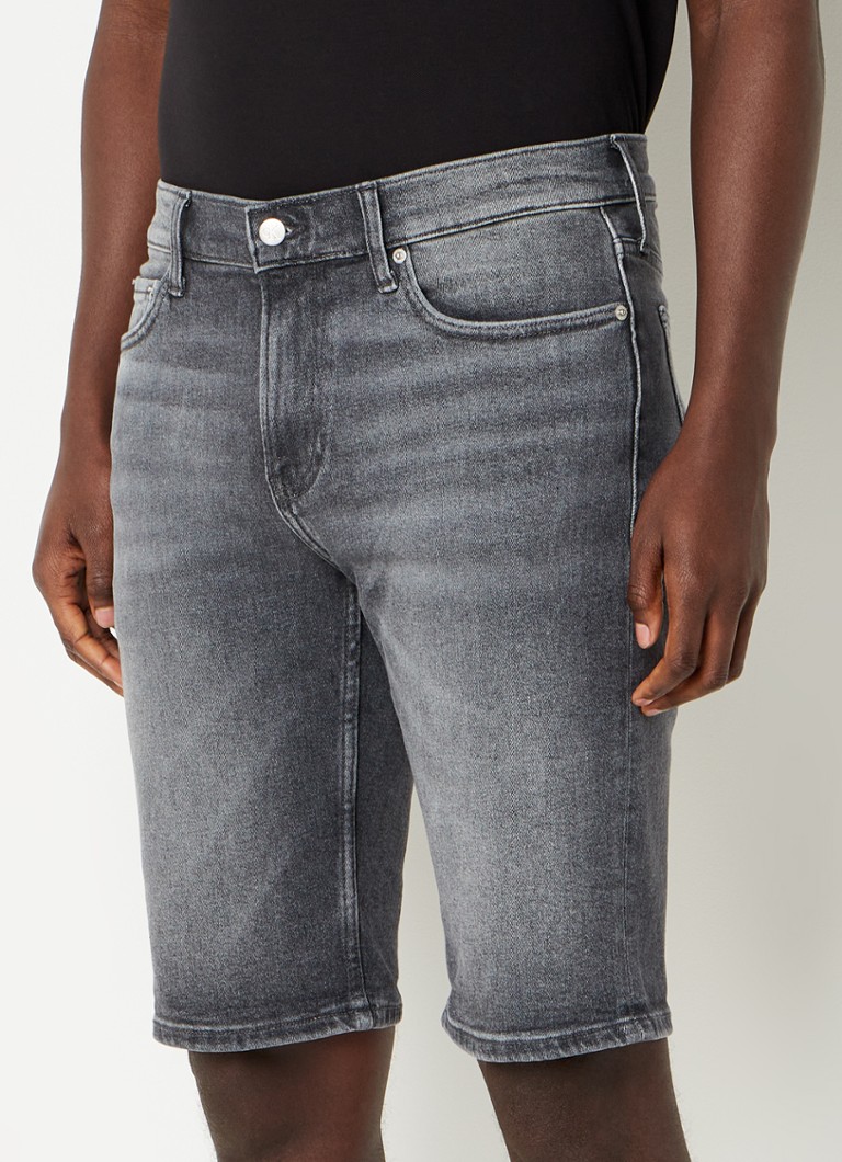 Kleverig Neem de telefoon op Matig Calvin Klein Slim fit korte broek van denim met gekleurde wassing • Grijs • deBijenkorf.be Kleverig Neem de telefoon op Matig Calvin Klein Slim fit korte broek van denim met gekleurde wassing • Grijs • deBijenkorf.be
