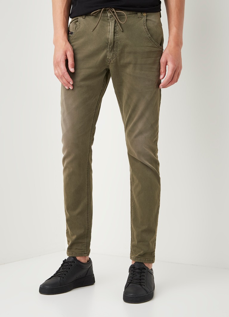 elegant overschrijving smokkel Diesel Krooley-E-Ne tapered jogg jeans met stretch • Legergroen •  deBijenkorf.be