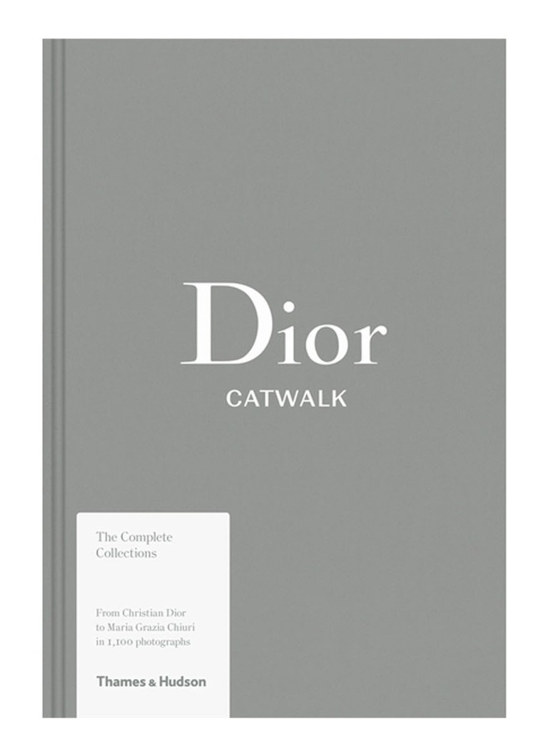 undefined - Dior Catwalk - Les collections complètes - Gris