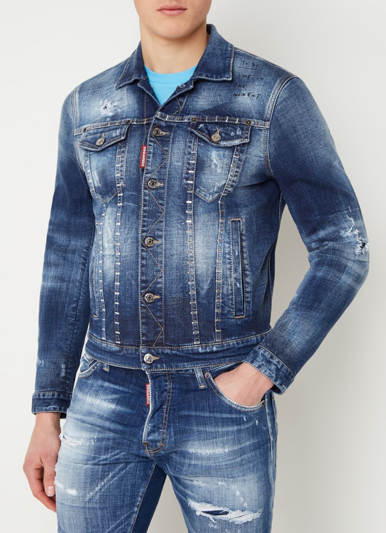 Rusteloos toernooi Verfijnen Dsquared2 Stapled spijkerjas met ripped details en studs • Indigo • deBijenkorf.be Rusteloos toernooi Verfijnen Dsquared2 Stapled spijkerjas met ripped details en studs • Indigo • deBijenkorf.be