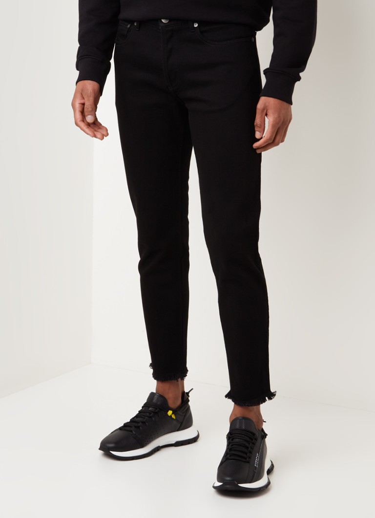 Givenchy - Cropped skinny fit jeans met gerafelde zoom - Zwart