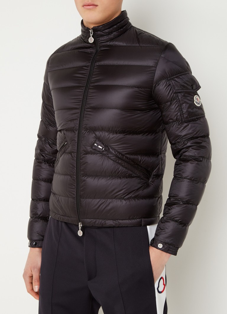 Gezamenlijk Welvarend spons Moncler Gewatteerde jas met donsvulling en logopatch • Zwart •  deBijenkorf.be