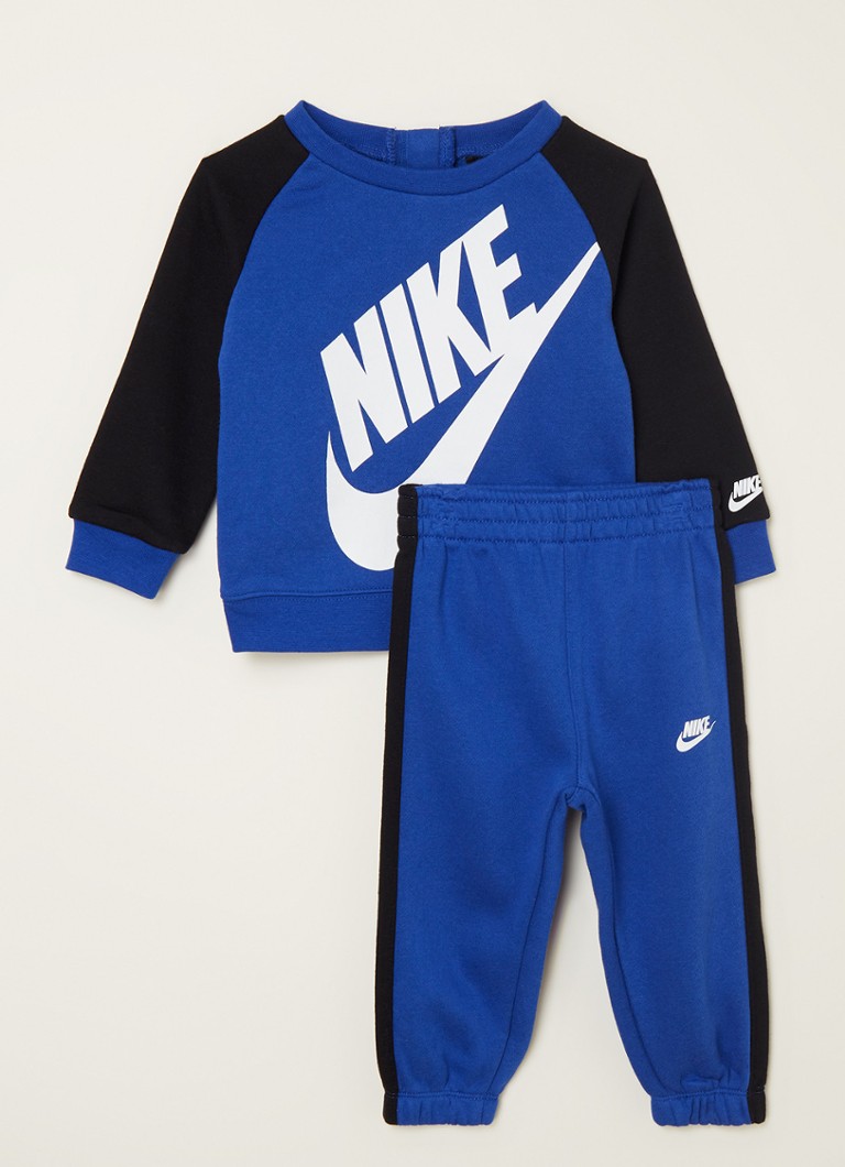 Nike Ensemble Bebe Avec Pull Et Pantalon De Jogging Bleu De Bijenkorf Nike Ensemble Bebe Avec Pull Et Pantalon De Jogging Bleu De Bijenkorf