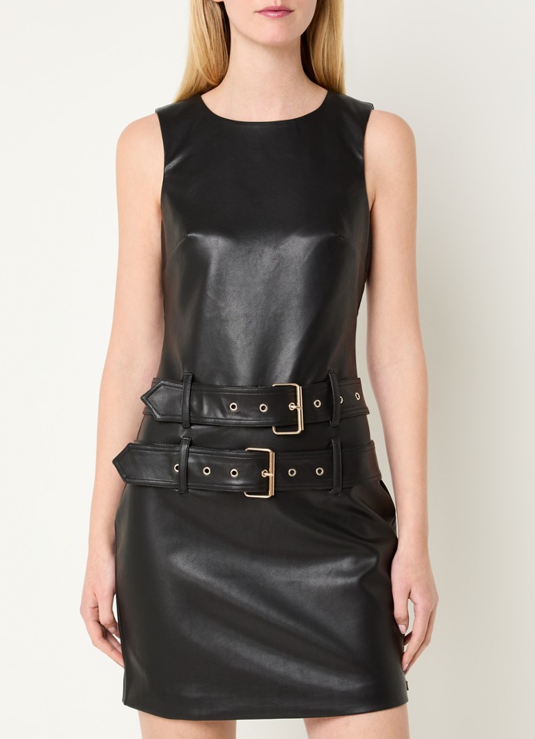 NIKKIE Istanbul mini jurk van imitatieleer met ceintuur • Zwart