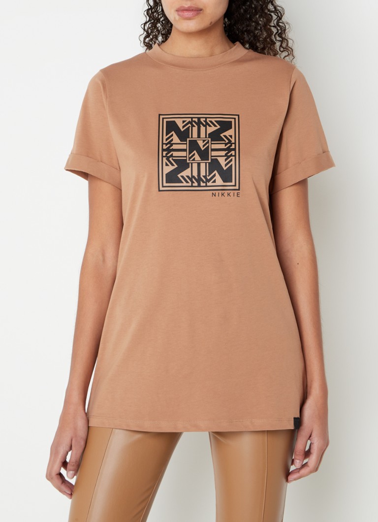 NIKKIE - T-shirt Check avec imprimé logo - Marron