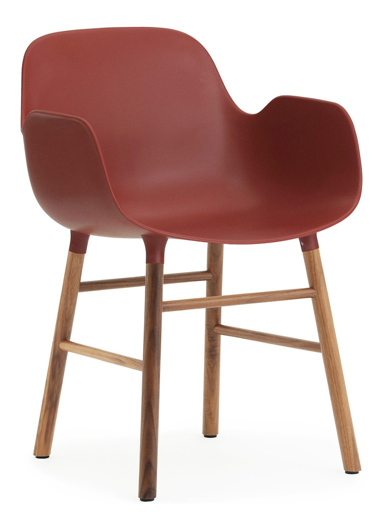 Normann Copenhagen - Form Armchair stoel met walnoten onderstel - Rood