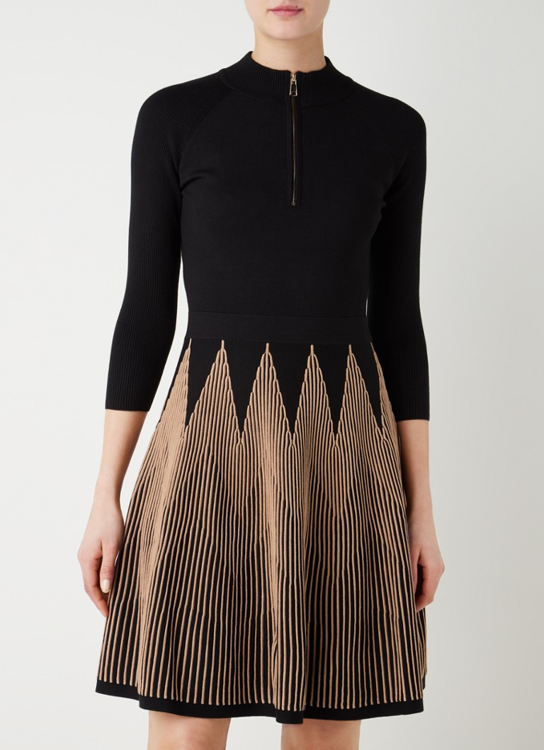 Hertogin Medewerker verjaardag Phase Eight Adele mini A-lijn jurk met ingebreid patroon • Zwart •  deBijenkorf.be