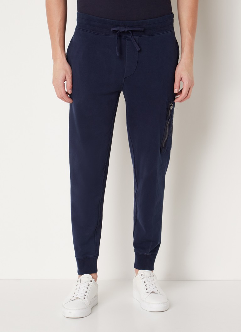 Roeispaan intern Piket Ralph Lauren Tapered fit joggingbroek met steekzakken • Donkerblauw • deBijenkorf.be Roeispaan intern Piket Ralph Lauren Tapered fit joggingbroek met steekzakken • Donkerblauw • deBijenkorf.be