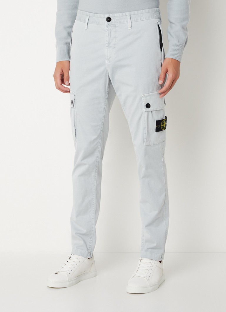 Onderhandelen Renderen Goodwill Stone Island 303L1 Tapered fit cropped cargobroek met ritszakken en logo •  Grijs • deBijenkorf.be