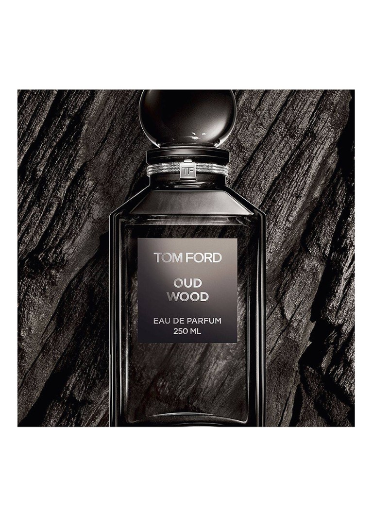 TOM FORD Décanteur eau de parfum Oud Wood • de Bijenkorf Belgique