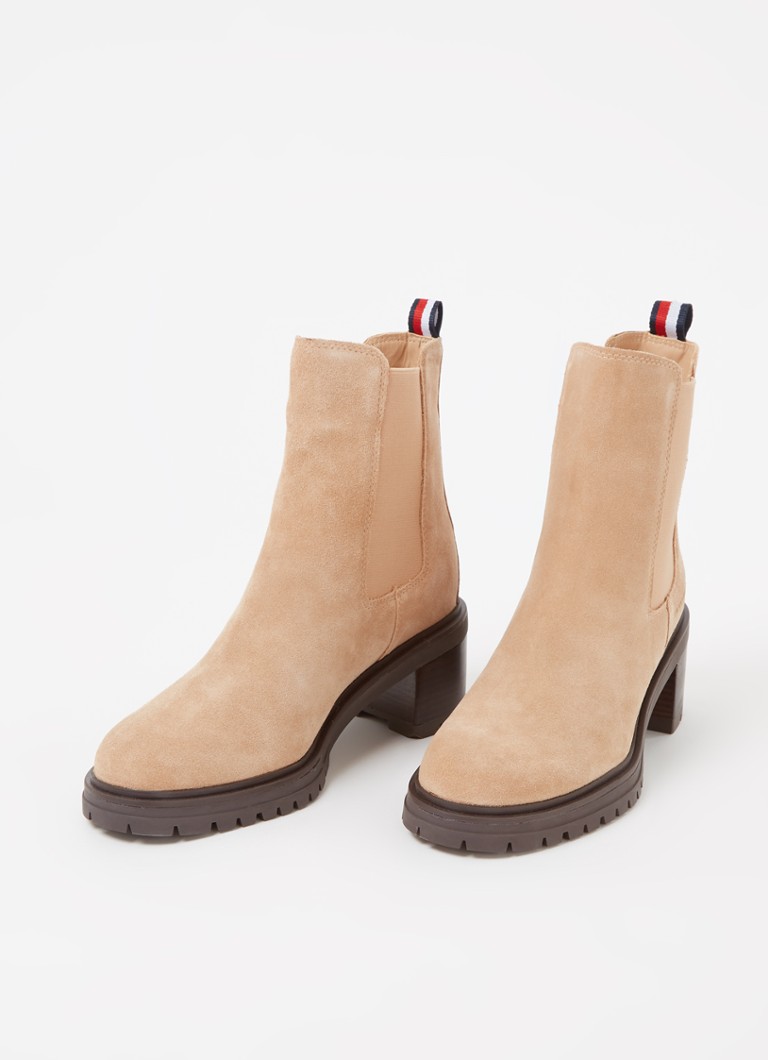 Genre Definitief Communicatie netwerk Tommy Hilfiger Chelsea boot van suède • Beige • deBijenkorf.be Genre Definitief Communicatie netwerk Tommy Hilfiger Chelsea boot van suède • Beige • deBijenkorf.be