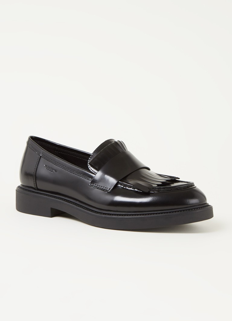vagabond alex flat loafer in black