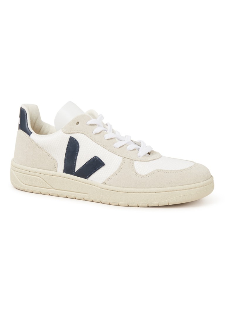 veja tan suede