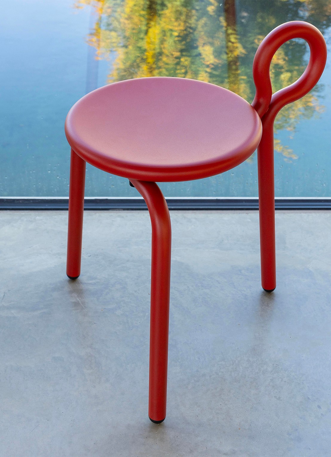 &Klevering Lasso kruk 58 cm - detail rood