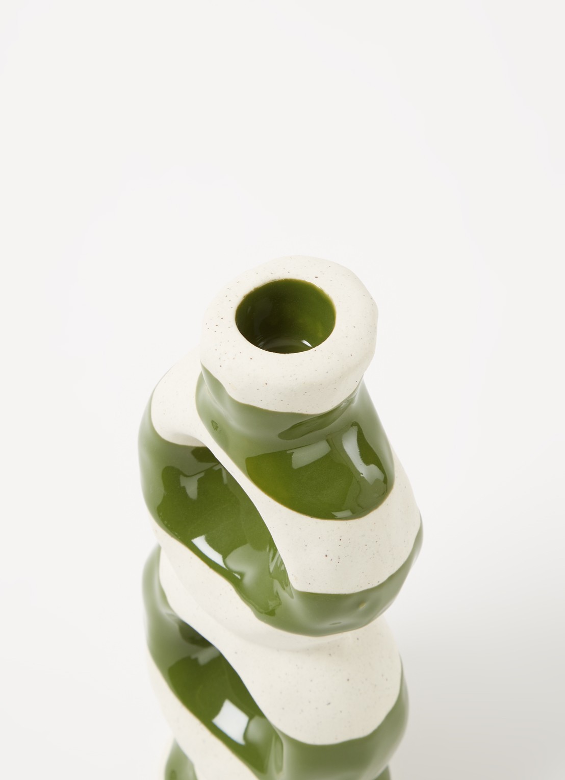 &Klevering Loop kandelaar 18 cm  - detail legergroen