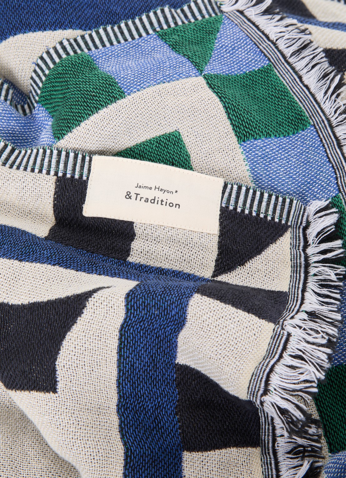 &Tradition Momento plaid 180 x 130 cm - detail 3 donkerblauw