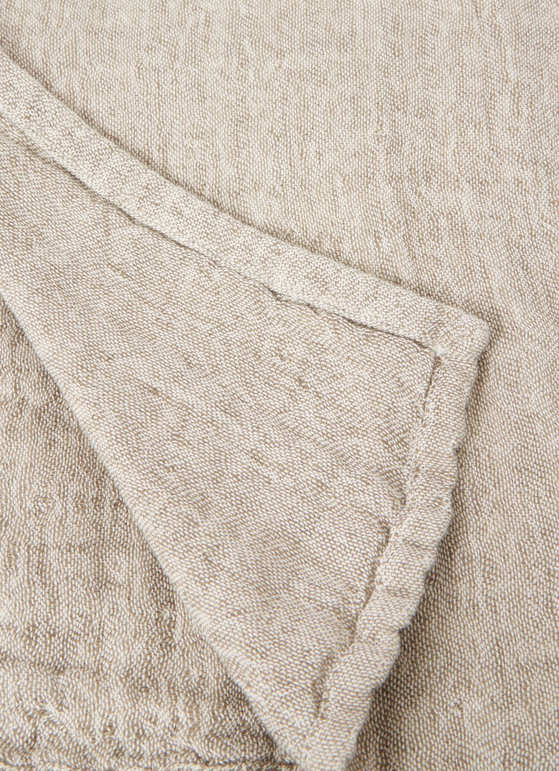 &Tradition Plaid in linnenblend 140 x 210 cm - detail 3 donkerbeige
