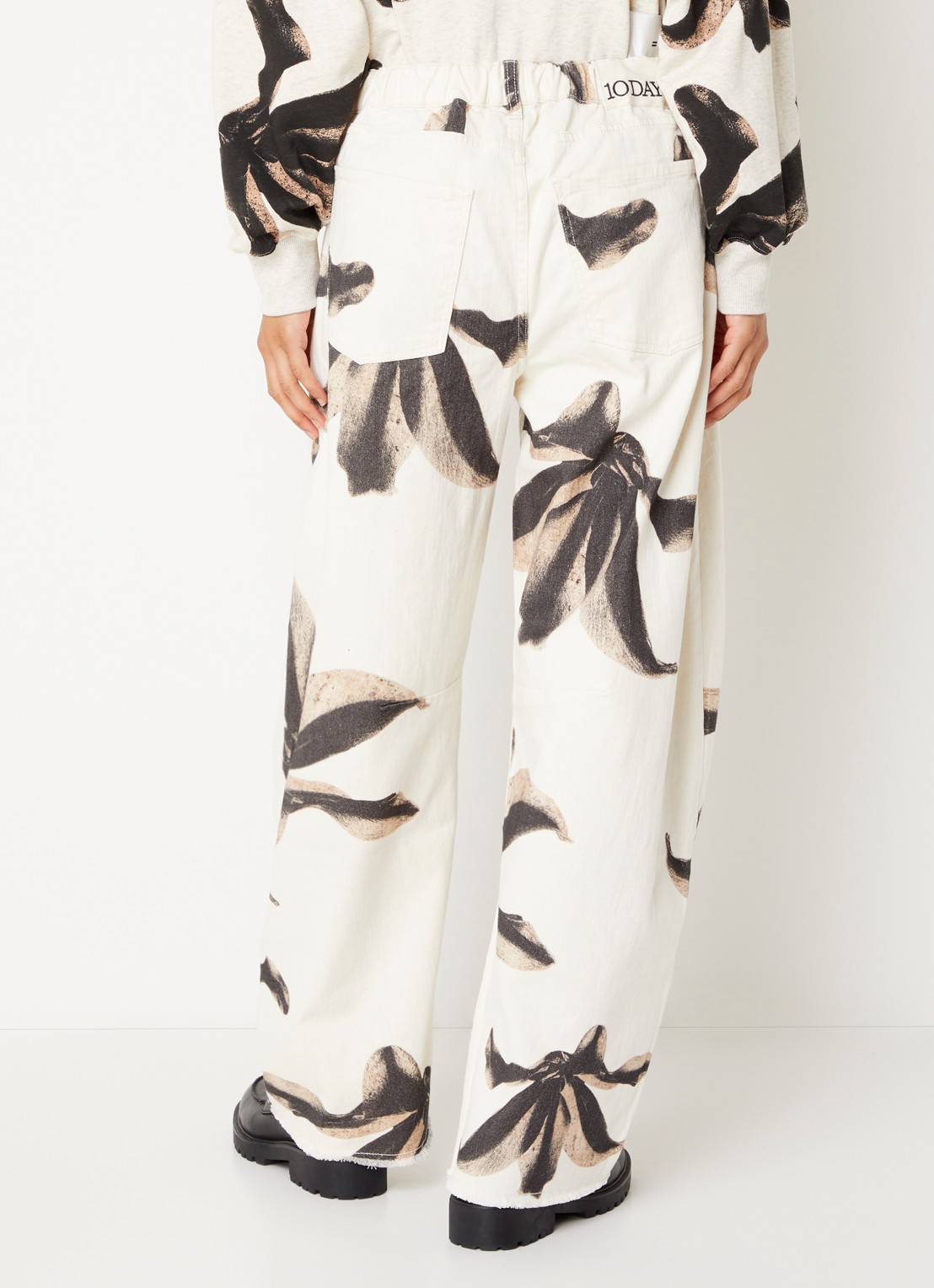 10DAYS High waist straight leg jeans met print - achterkant 2 gebroken wit
