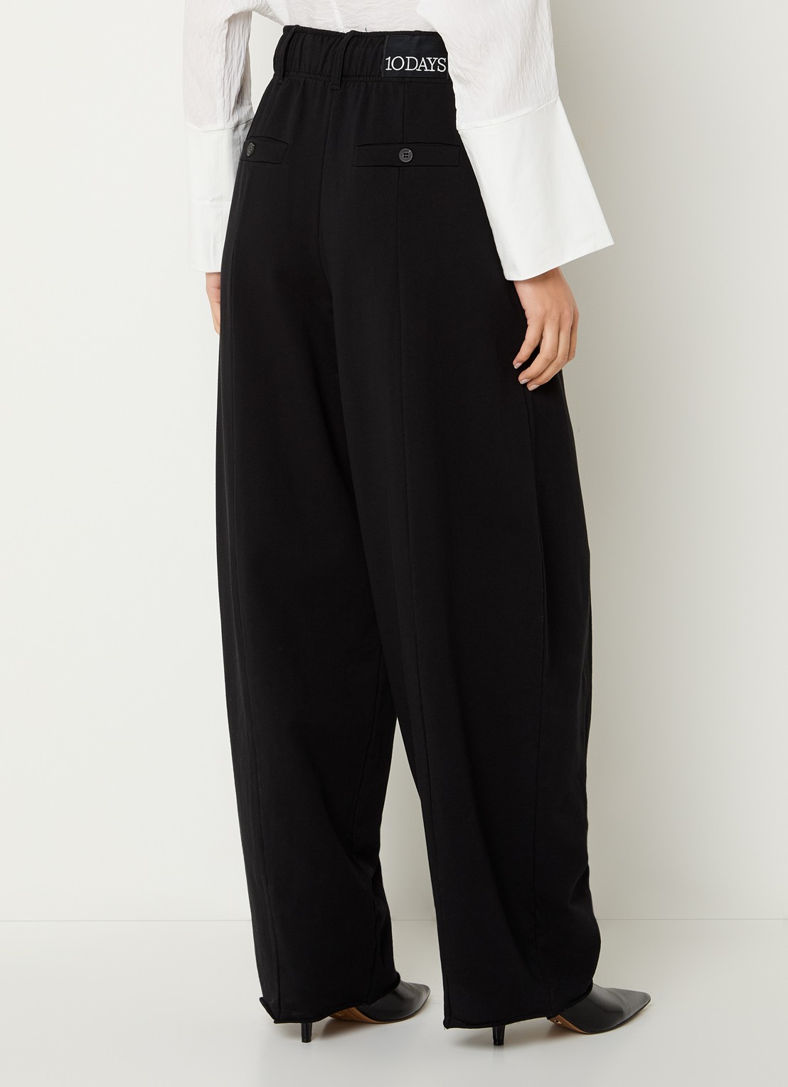 10DAYS High waist wide fit broek met steekzakken - achterkant 4 zwart