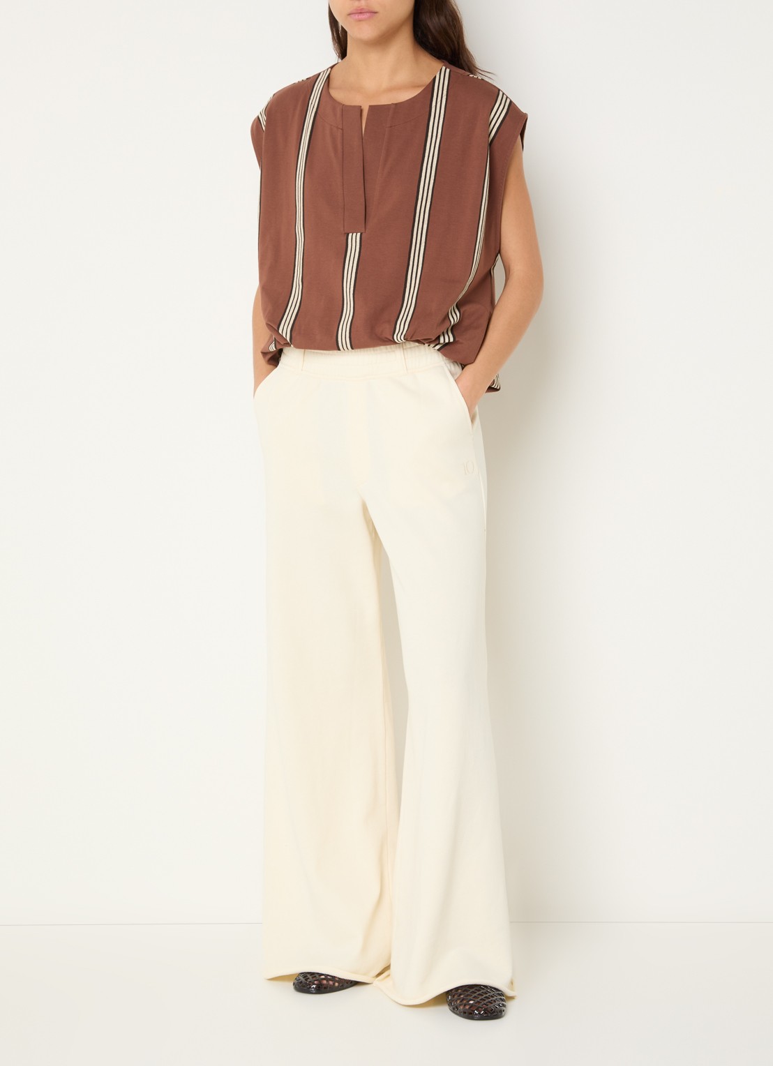 10DAYS High waist wide fit joggingbroek met steekzakken  - voorkant 3 creme