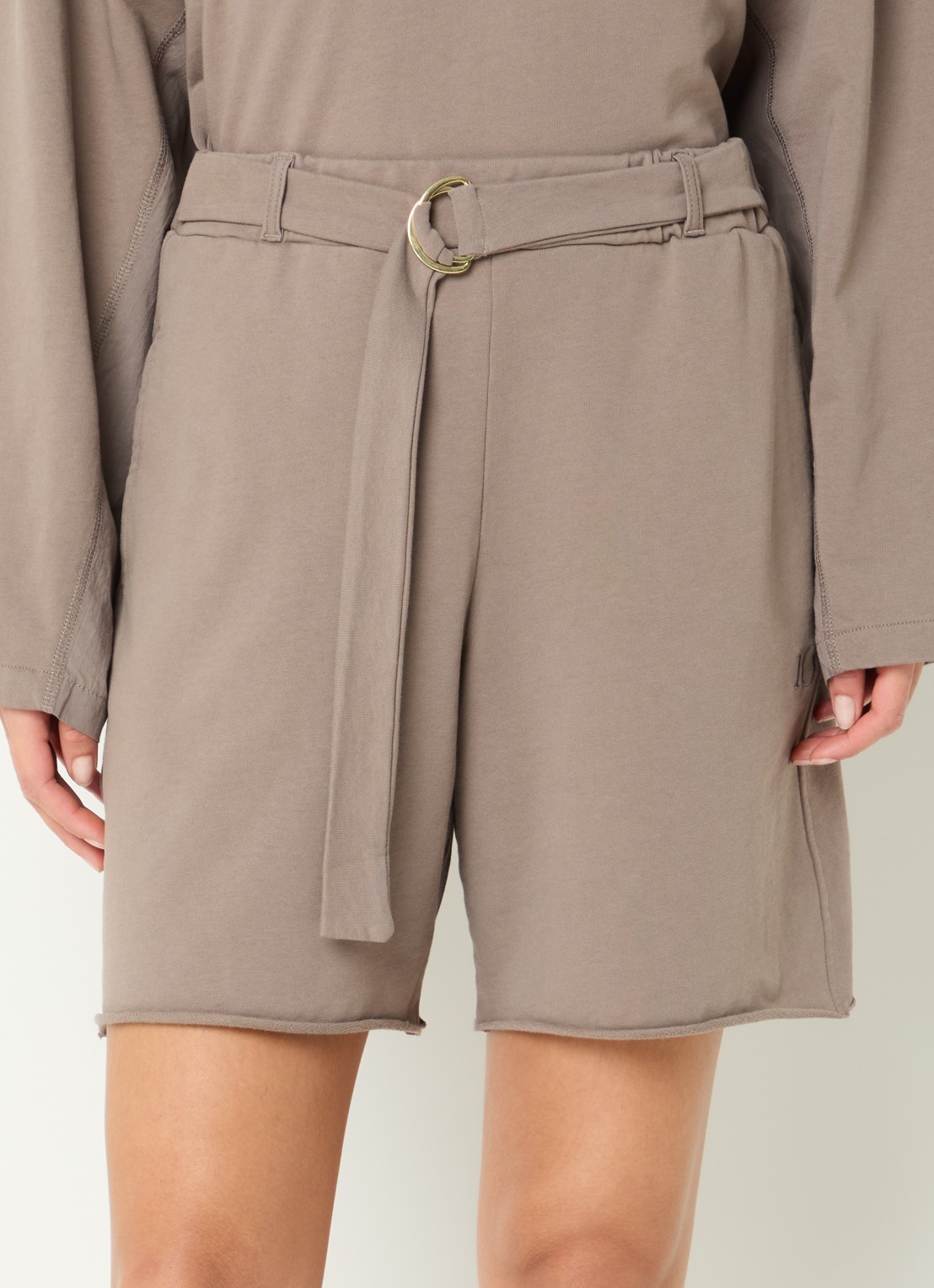 10DAYS High waist wide fit korte broek met ceintuur - detail 2 lichtbruin