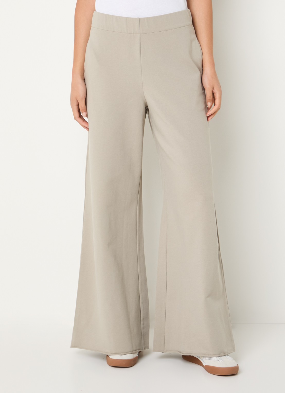 10DAYS Silent high waist wide fit pantalon met steekzakken - detail beige