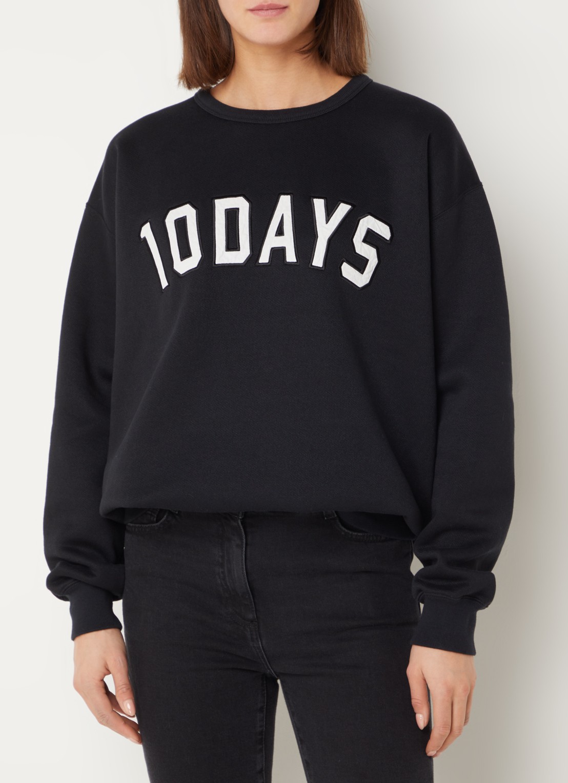 10DAYS Statement oversized sweater met logoborduring - detail 2 zwart
