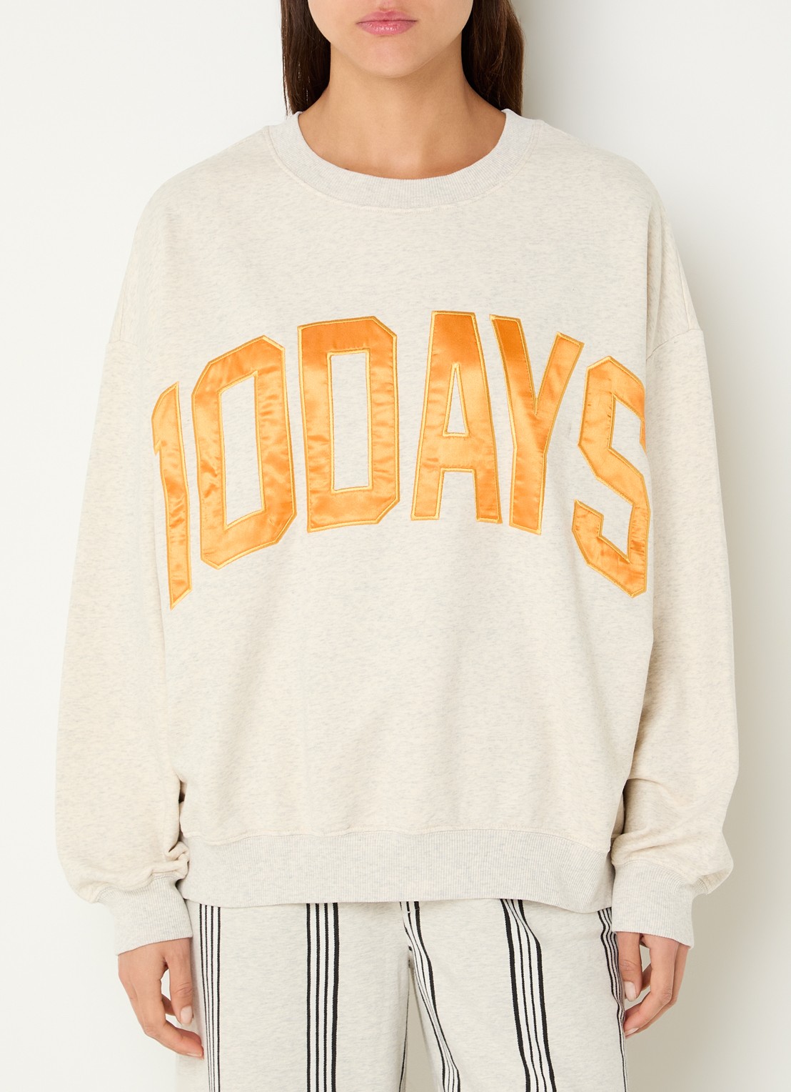 10DAYS Sweater met logoborduring - detail grijsmele