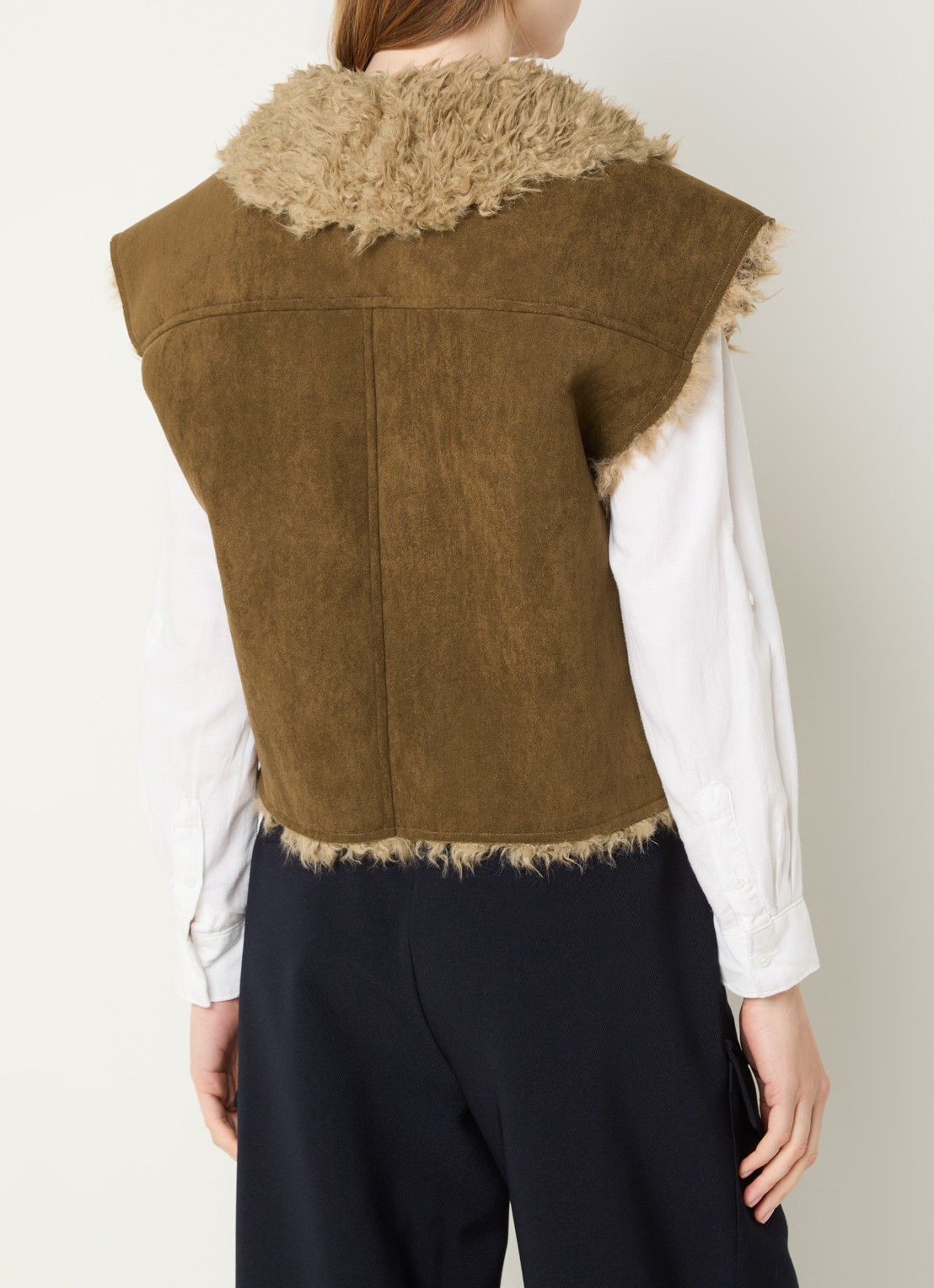 Aaiko Avrelle gilet van imitatiesuède met details van imitatiebont - achterkant 3 mosgroen
