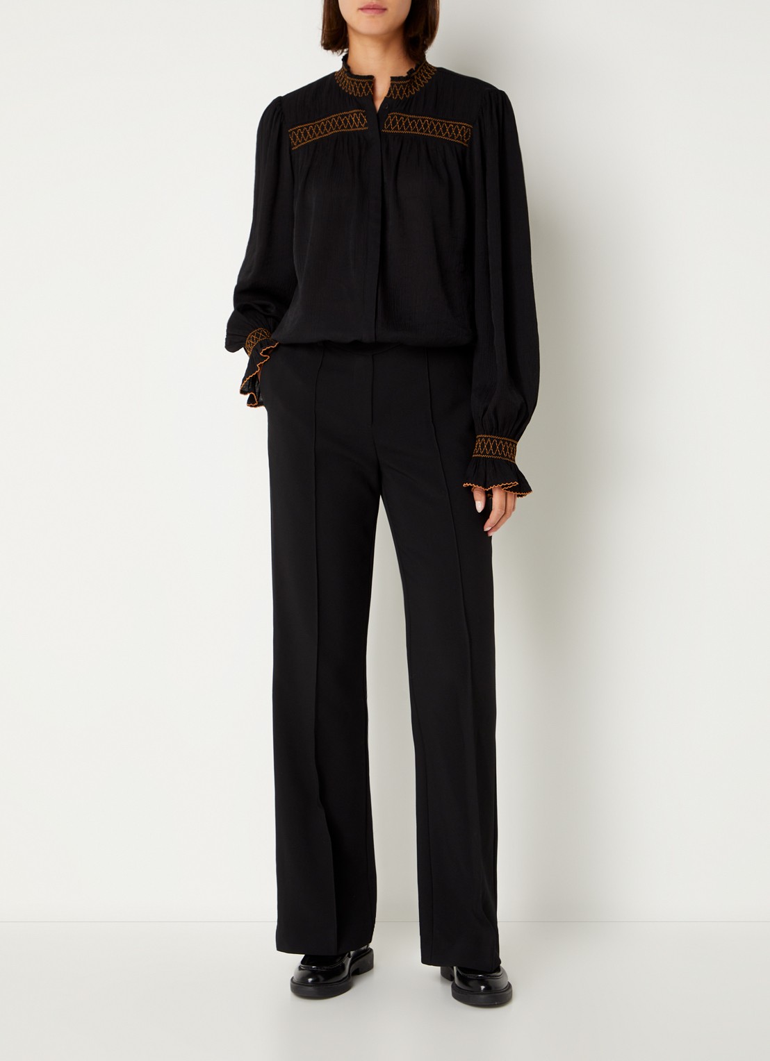 Aaiko Chantalle high waist wide fit pantalon met persplooi en structuur - voorkant 4 zwart