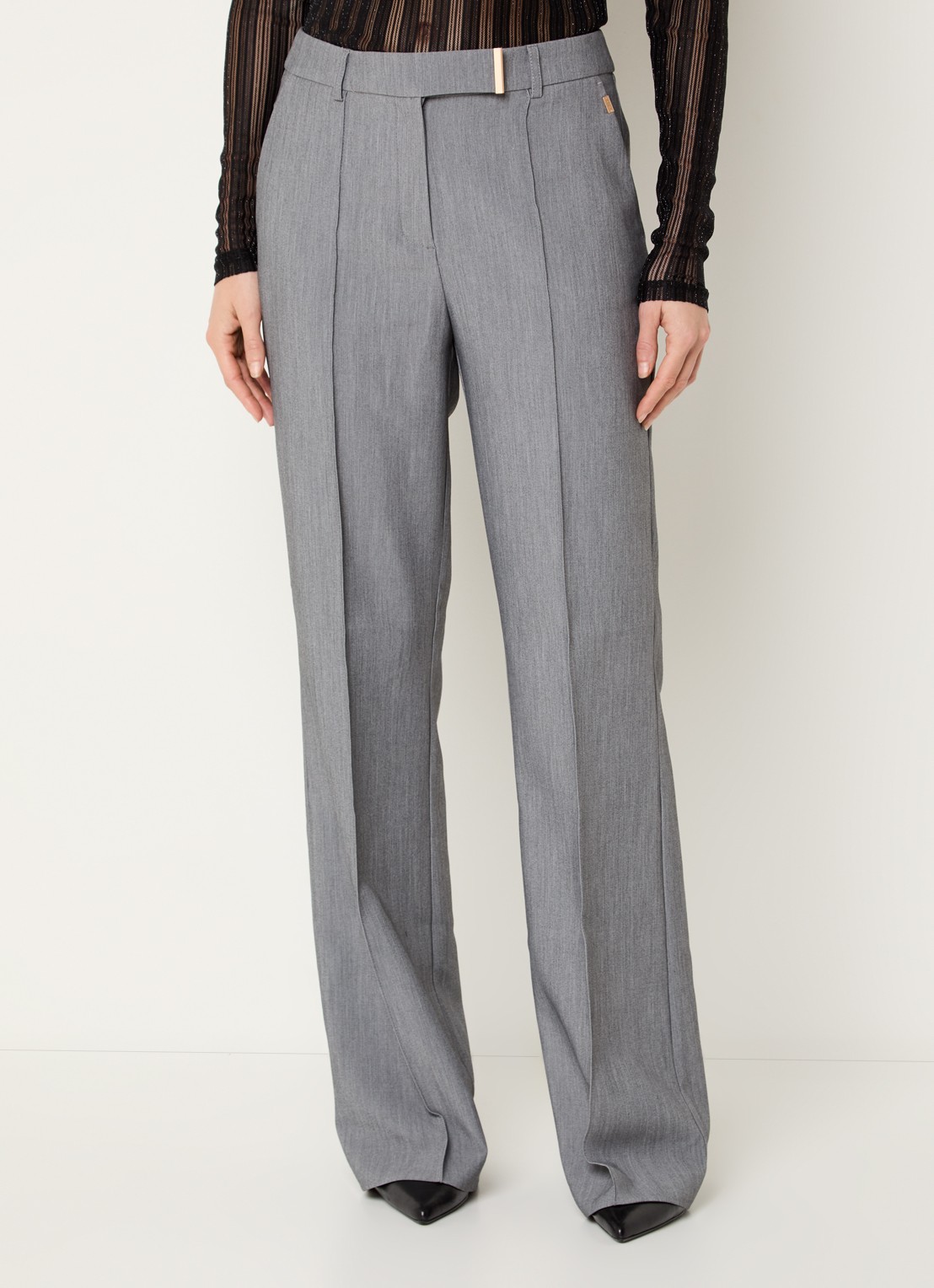 Aaiko Chantalle high waist wide fit pantalon met persplooi en structuur - detail 4 middengrijs