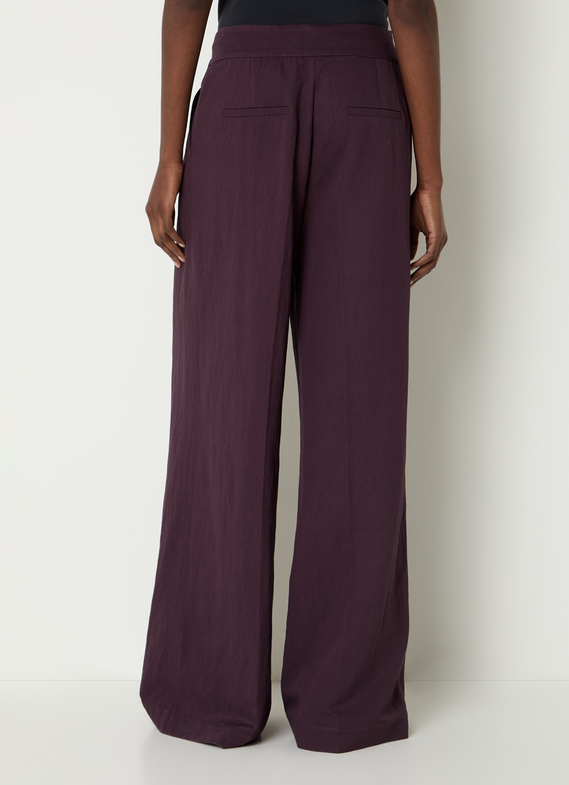 Aaiko Frederique high waist wide fit pantalon met steekzakken - achterkant 4 aubergine