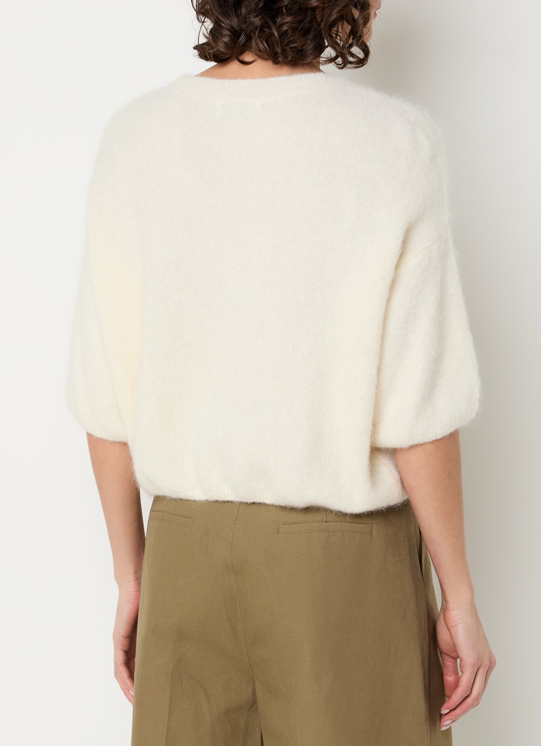 Aaiko Lani fijngebreide top in alpaca wolblend - achterkant 4 lichtgroen