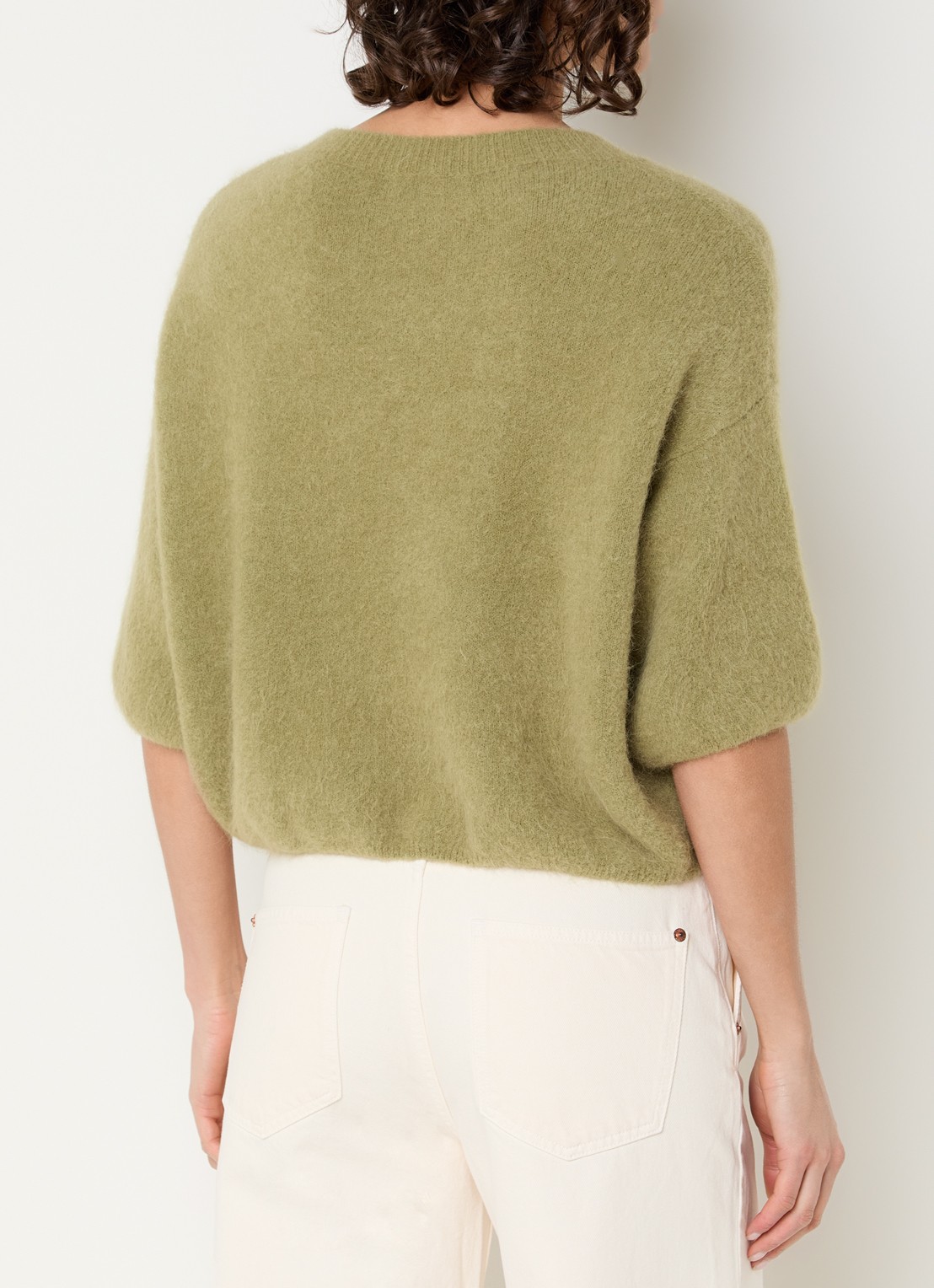 Aaiko Lani fijngebreide top in alpaca wolblend - achterkant khaki