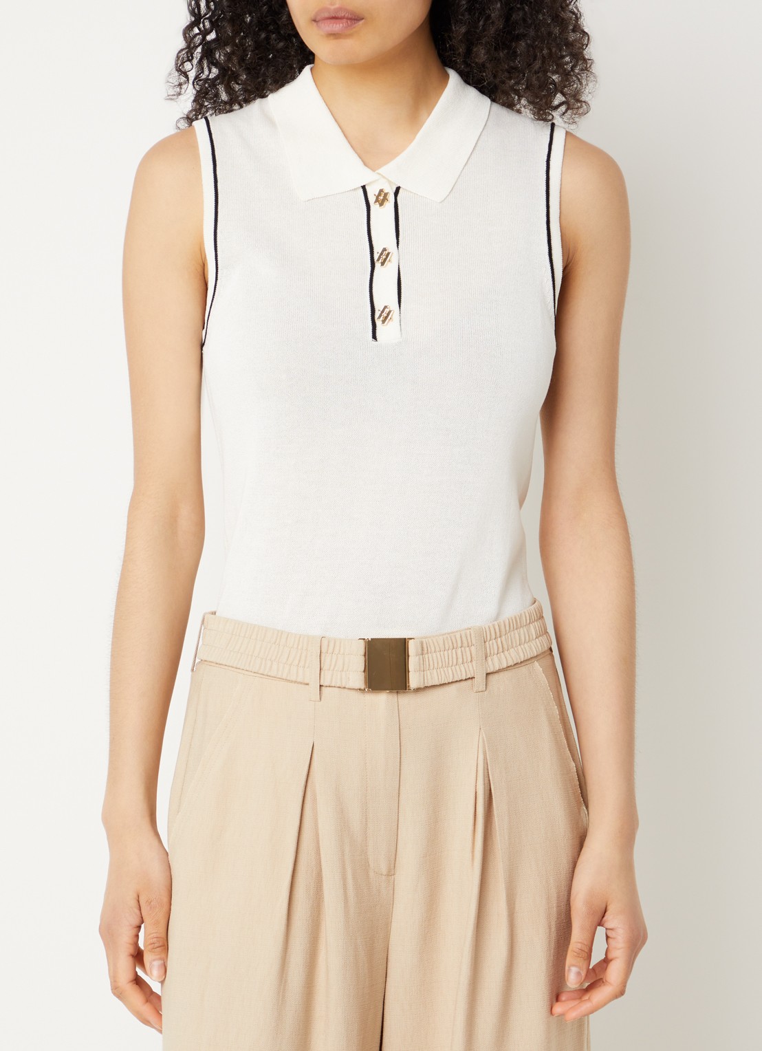 Aaiko Lara top met kraag - detail 4 beige