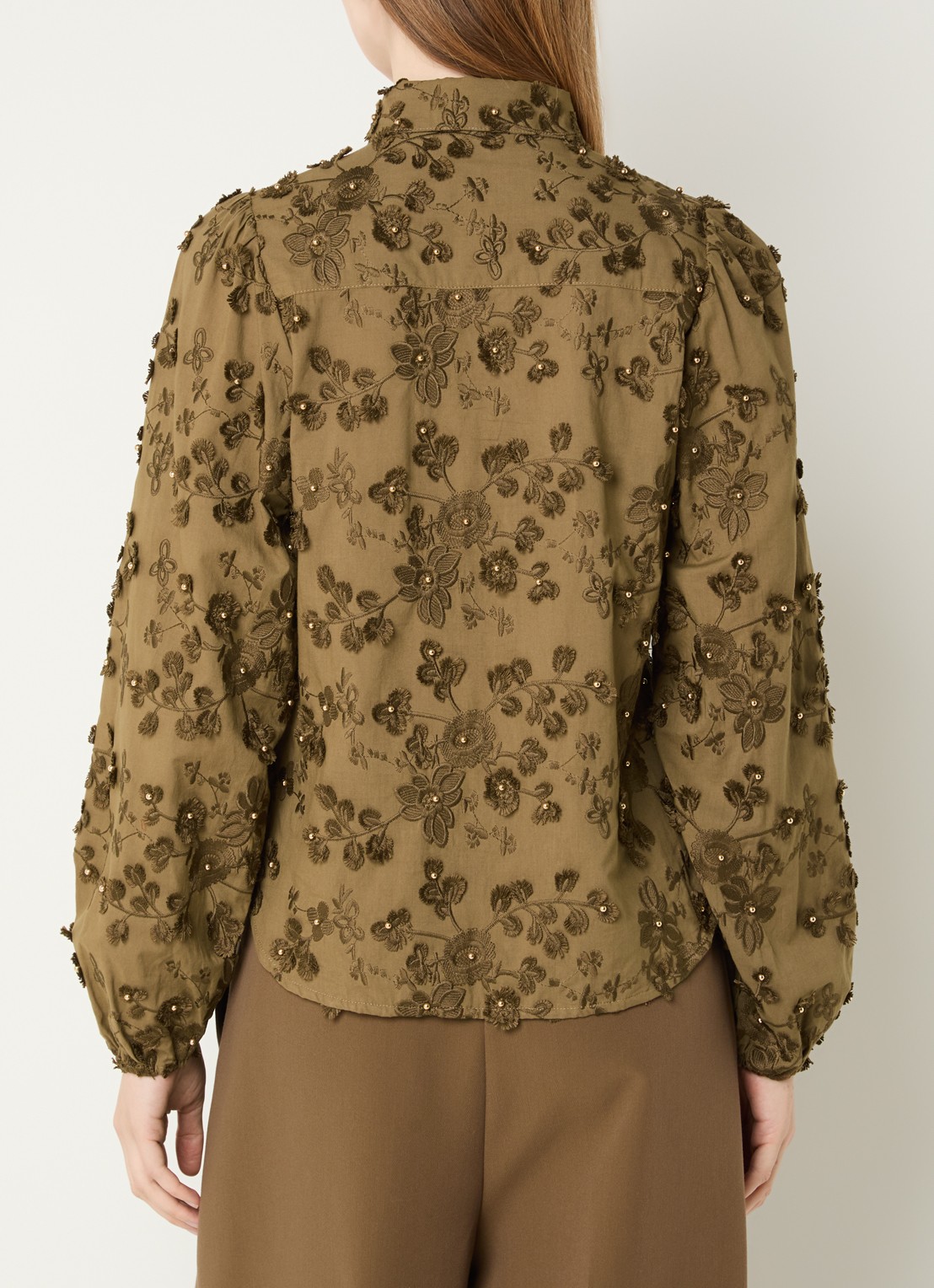 Aaiko Lien blouse met bloemborduring - achterkant mosgroen
