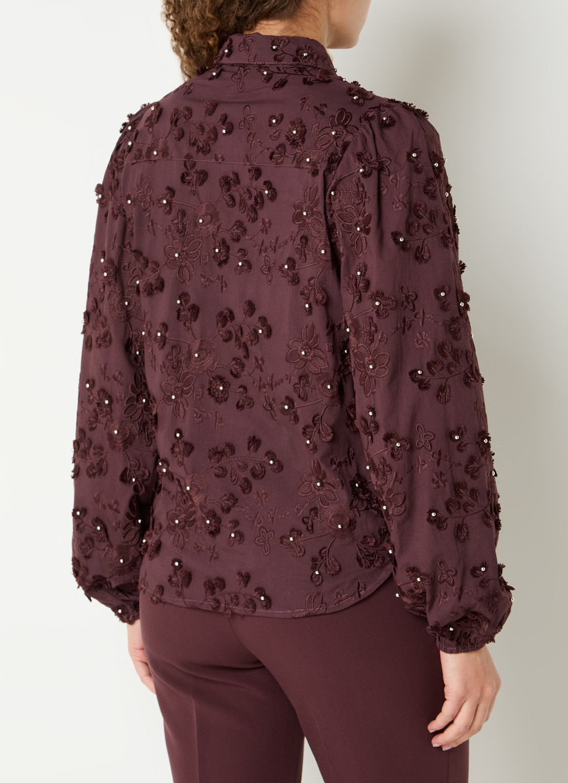 Aaiko Lien blouse met bloemborduring - achterkant 2 bordeauxrood