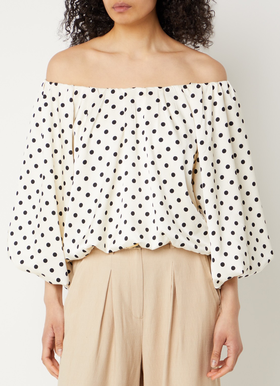 Aaiko Maddy off-shoulder top met pofmouw - detail ivoor