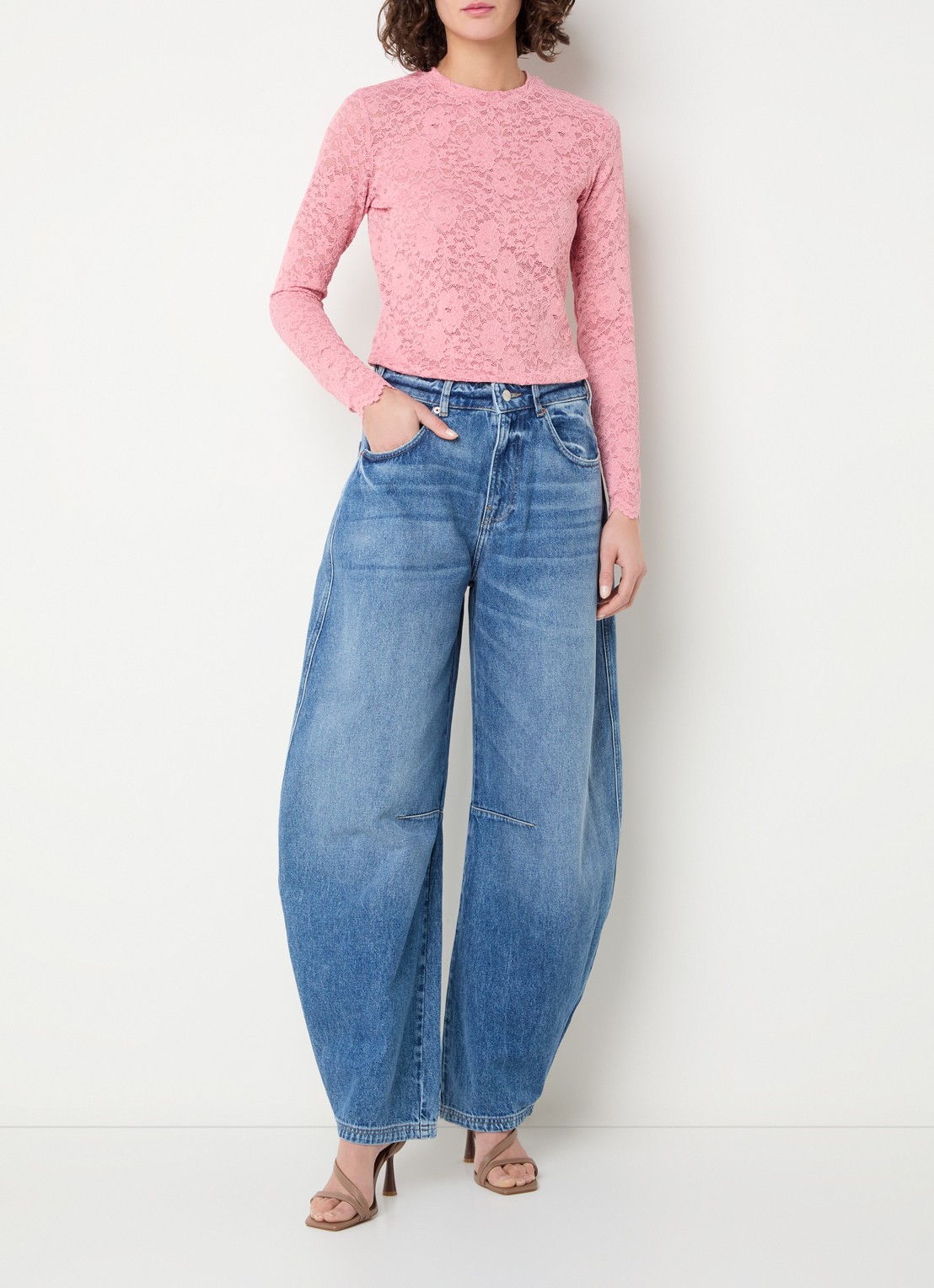 Aaiko Mason top van kant - voorkant 2 roze