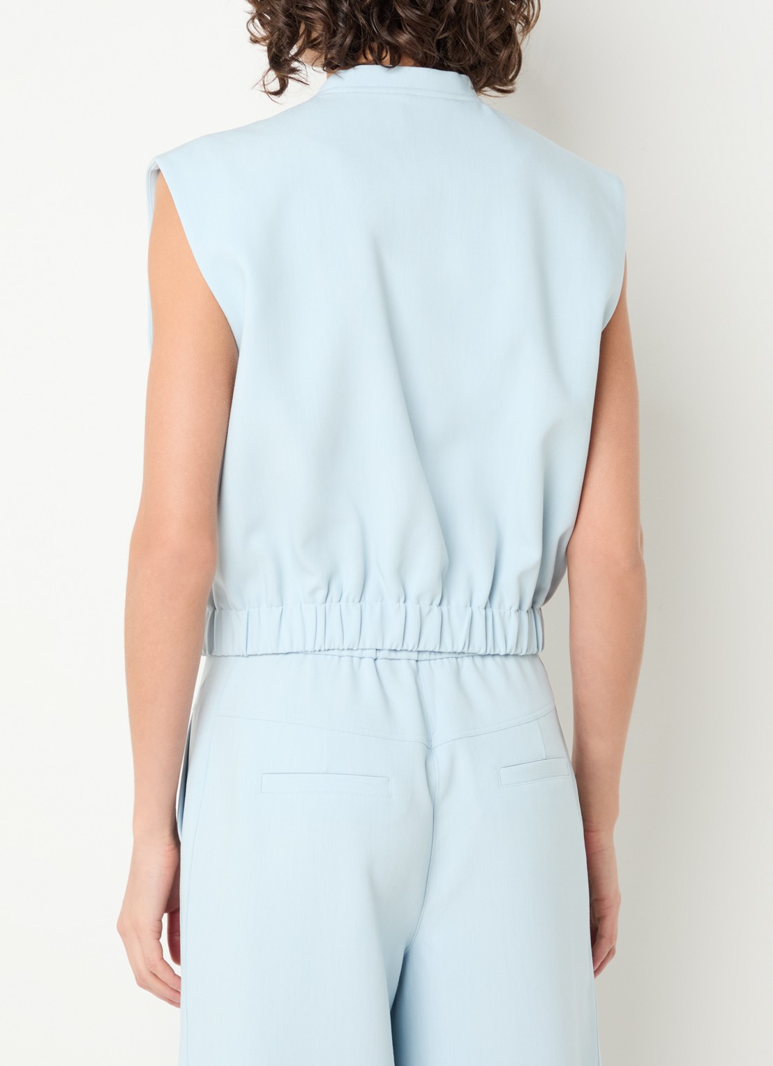 Aaiko Olivia gilet met opstaande kraag - achterkant lichtblauw