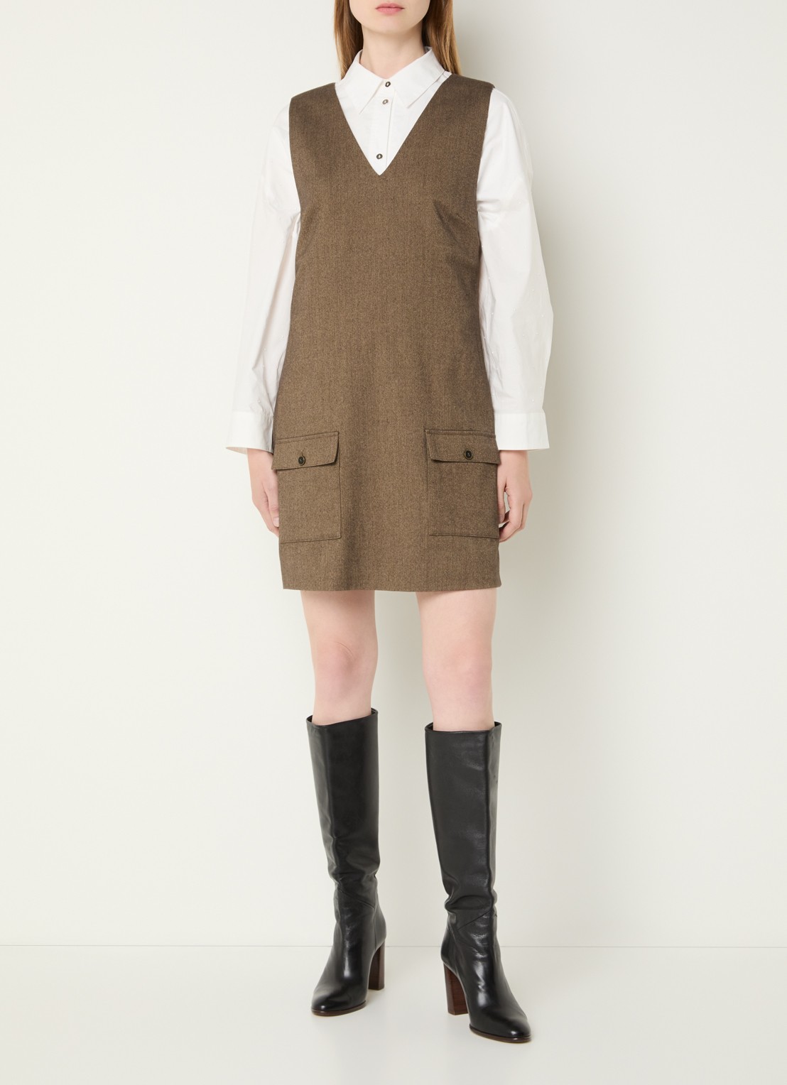 Aaiko Rivane mini jurk met klepzakken - voorkant 3 zand
