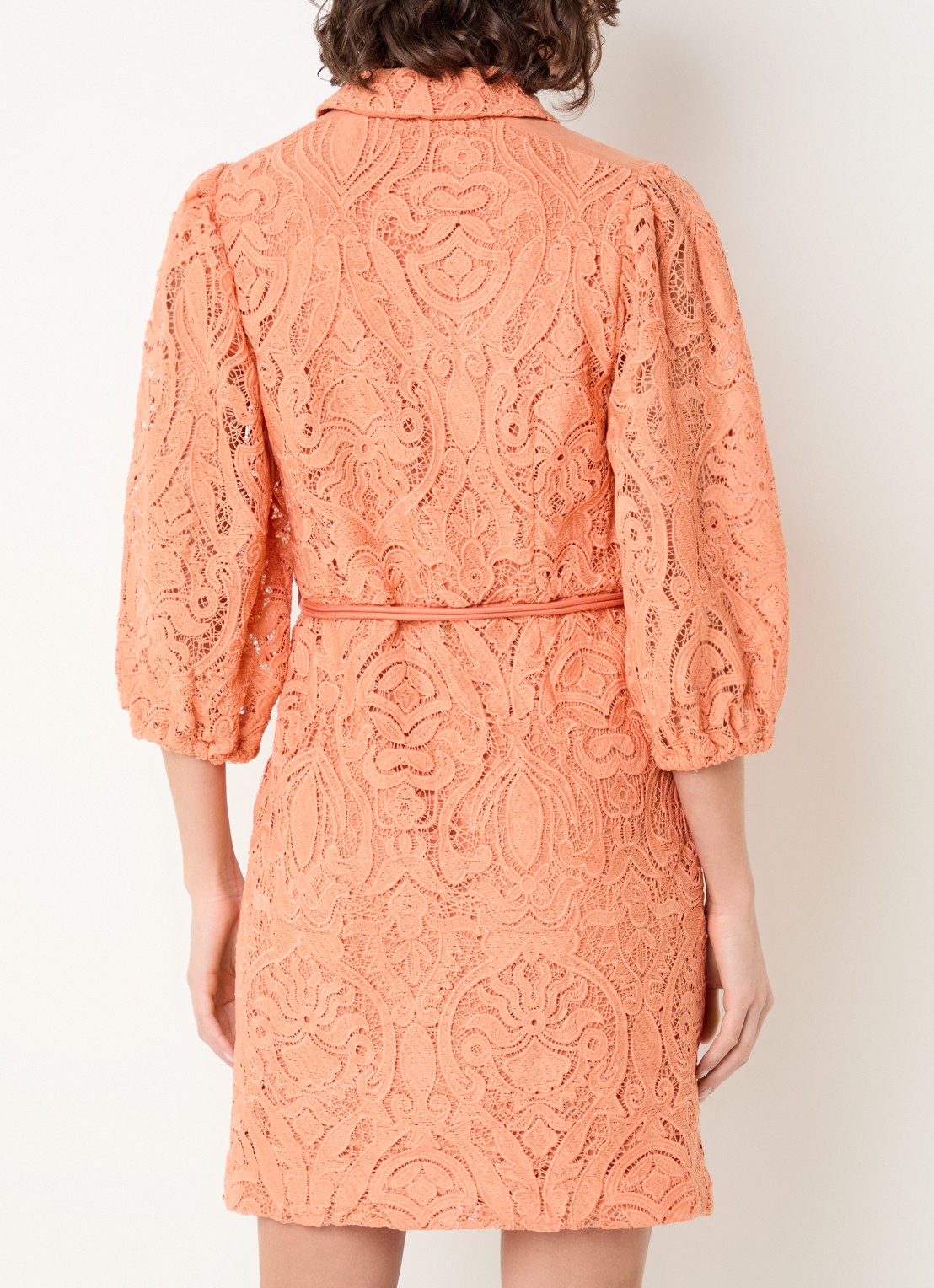 Aaiko Semira mini tuniekjurk met broderie en strikceintuur - achterkant 4 orange