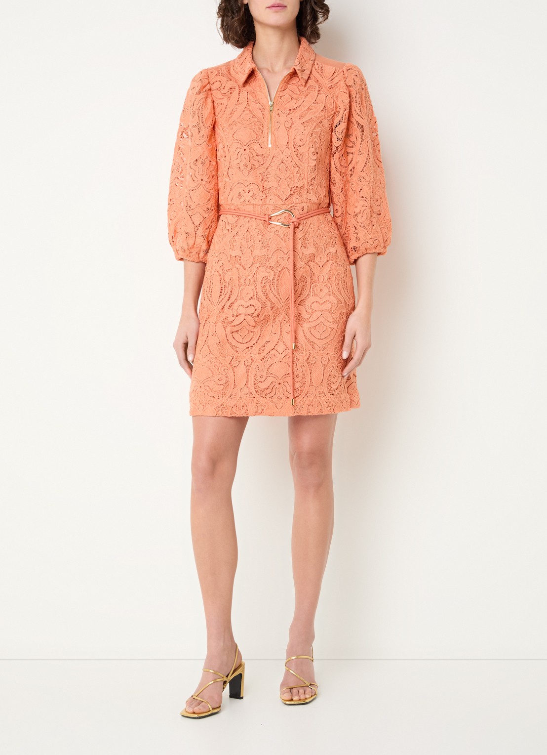 Aaiko Semira mini tuniekjurk met broderie en strikceintuur - voorkant 3 orange