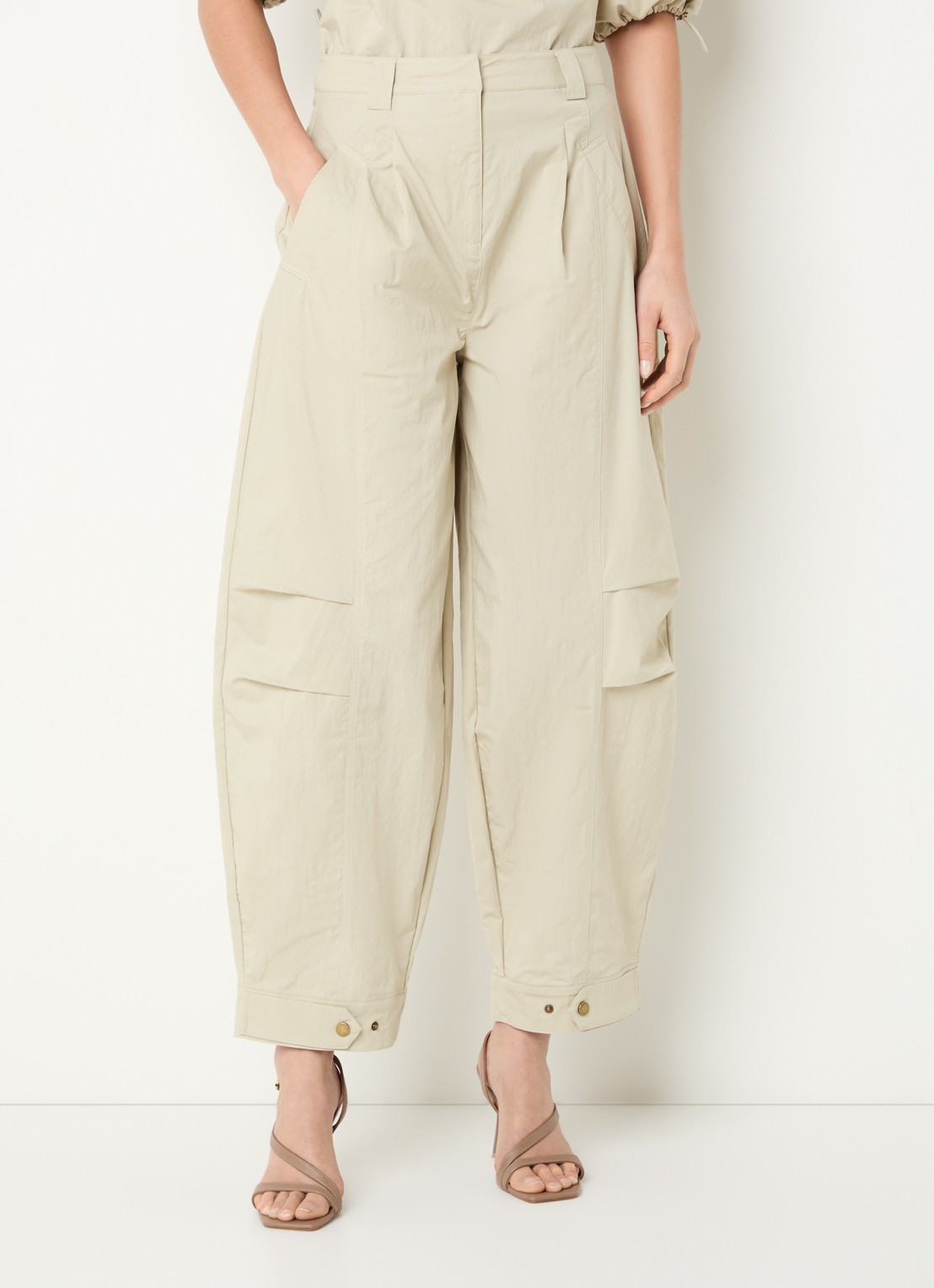 Aaiko Steffi high waist balloon fit broek met steekzakken - detail 3 khaki