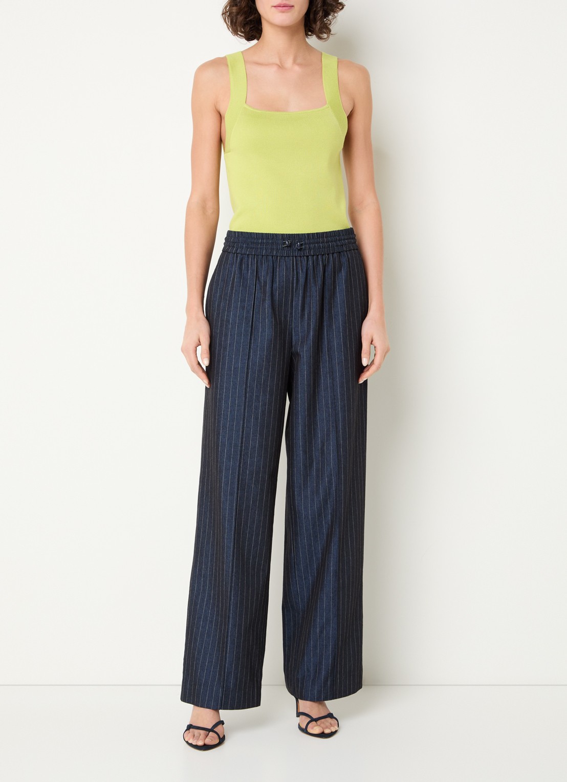 Aaiko Zena top met stretch - voorkant 2 lime